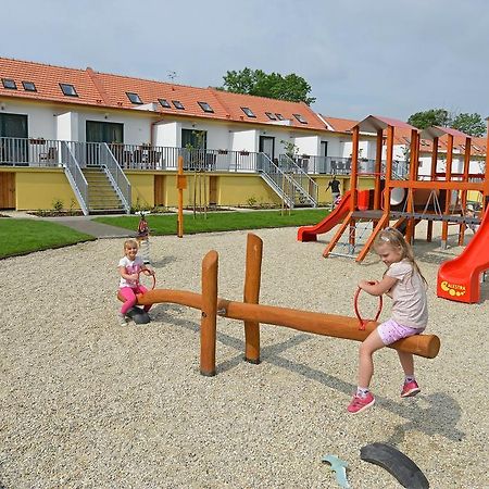 Apartmany Belveder Хлоховец Екстериор снимка