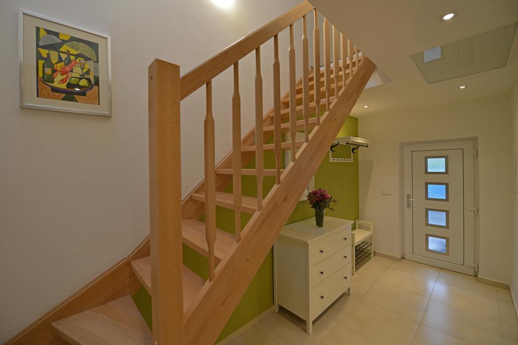 Apartmany Belveder Хлоховец Екстериор снимка