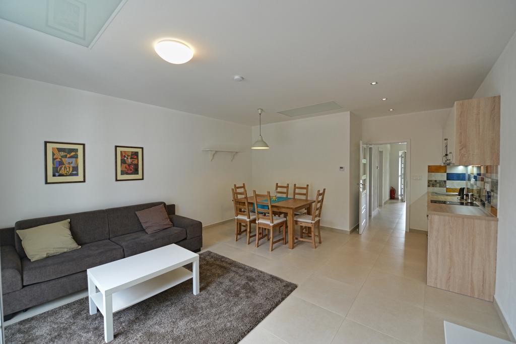 Apartmany Belveder Хлоховец Екстериор снимка