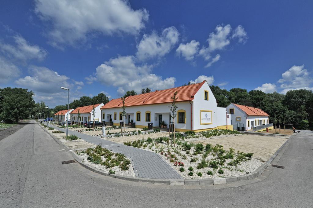 Apartmany Belveder Хлоховец Екстериор снимка